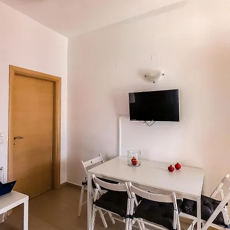 Nikis 2 * Chania (Crete)